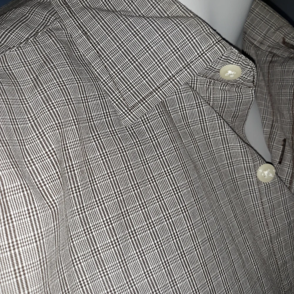 J. Crew mens brown plaid cotton shirt. Medium